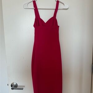 Aritzia, pink midi, body con Babaton dress